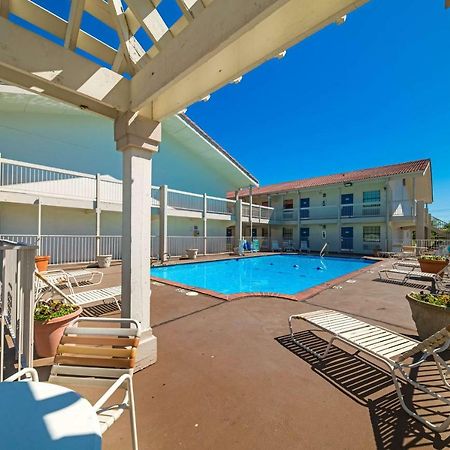 Motel 6-Dallas, Tx - Farmers Branch Exterior photo